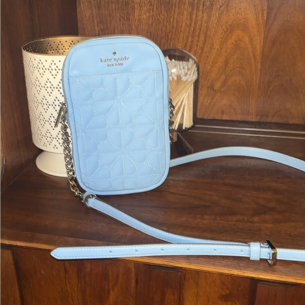 Kate Spade Spade Flower Quilted Fabric Phone Crossbody Bag in Montauk Blue - Picture 1 of 7